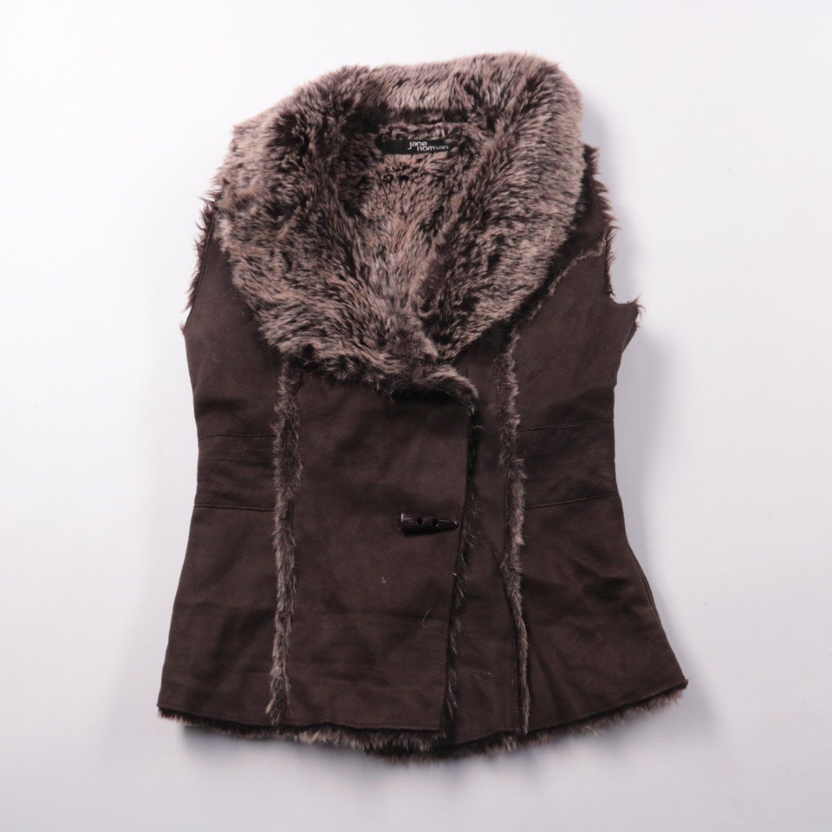 жилет Jane Norman