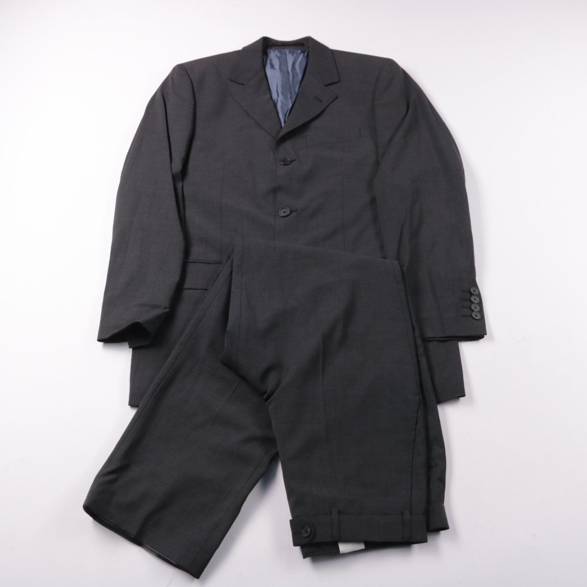 костюм не указано