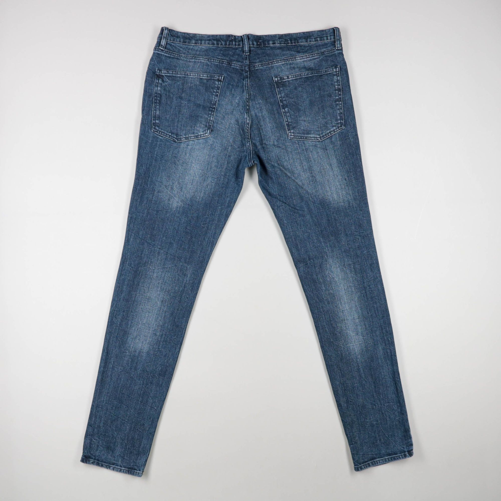 джинсы не указано